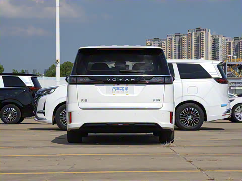 2025�� EV �������������