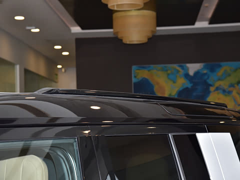 2026�� 110 3.0T P400 X-Dynamic HSE