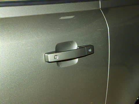 2025�� 90 3.0T P400 X-Dynamic HSE