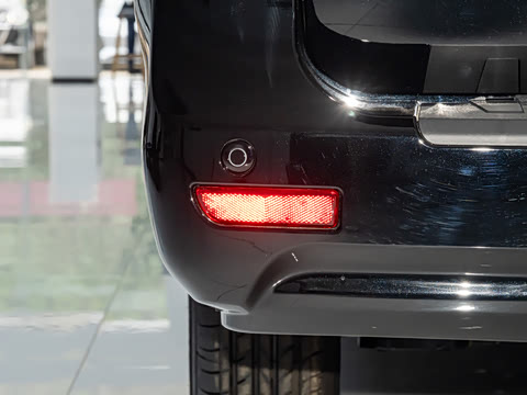 2025�� M5 1.6L ���������� 7��