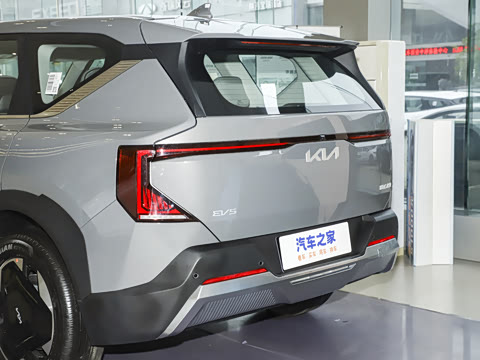 2025�� 720 Light