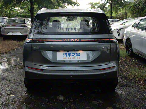 2025�� Plus 610 ������