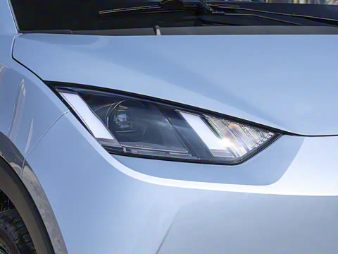 2025�� �Ǽݰ� 405km ���ڰ�