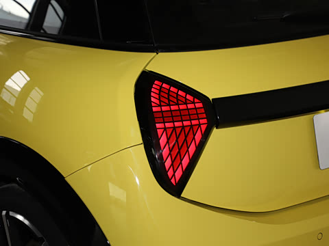 2025�� JOHN COOPER WORKS