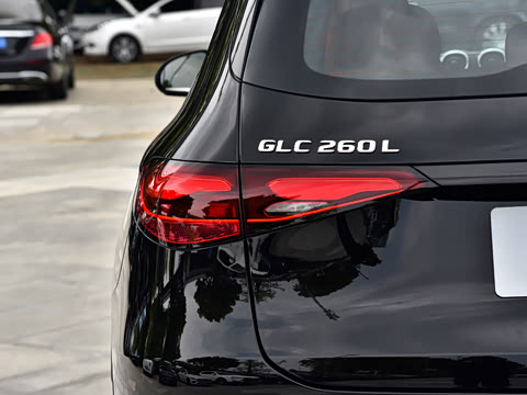 2026�� �Ŀ� GLC 260 L 4MATIC �����