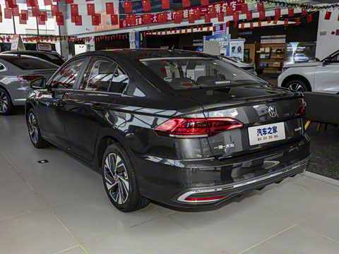 2025�� �Ŀ� 200TSI DSG����PRO��