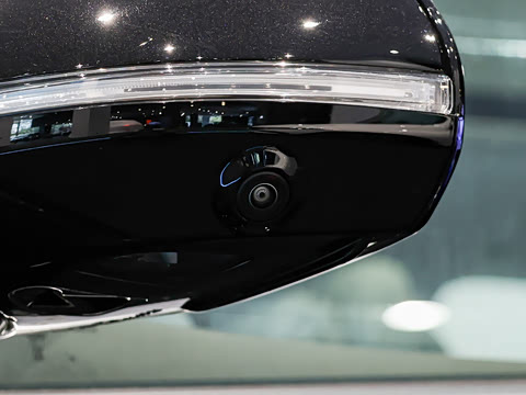 2025�� 500 4MATIC