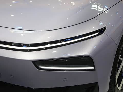 2026�� ���� 725 Max �콢��