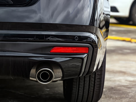 2025�� 2.0L SV �ڽ��