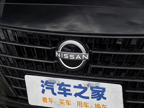 2025�� 2.0L SV �ڽ��