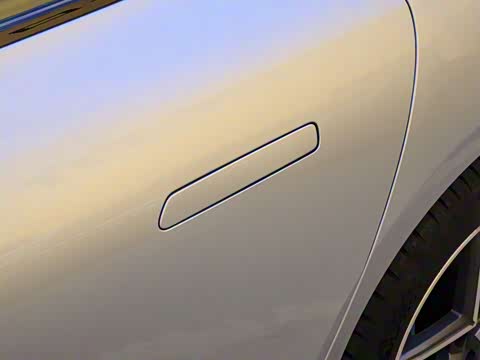 2025�� 710 Max��