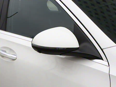 2026�� C 260 L �˶��ر��