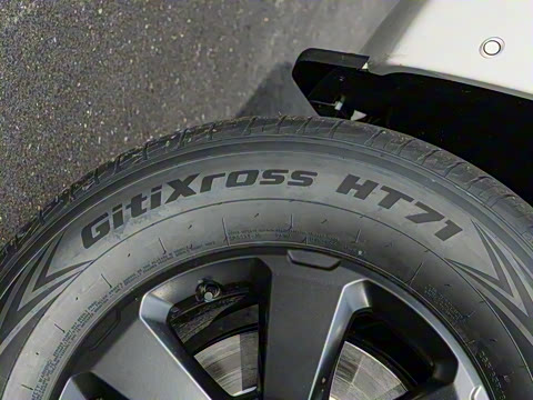 2025�� 210KM ����Ultra��