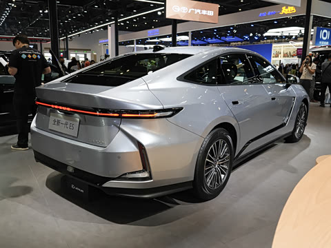 2026�� 300h
