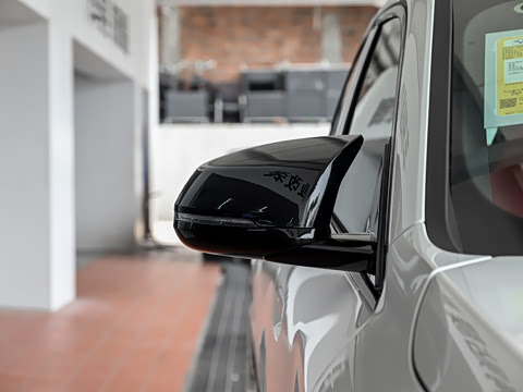 2026�� M35i