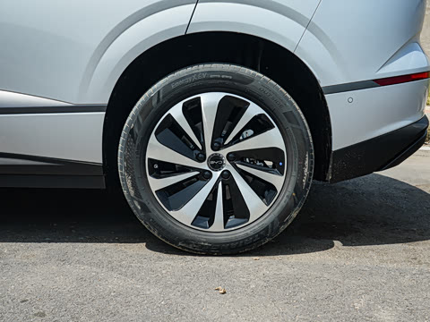 2026�� EV  605�캽��