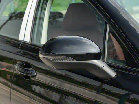 2025�� 2.0T �Զ���Ӱ200���������