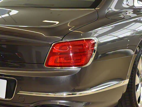 2024�� V8 Edition 8