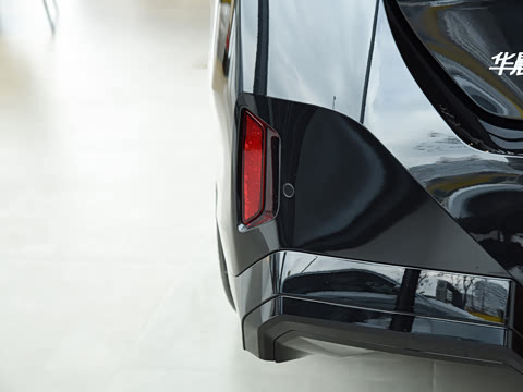 2026�� �Ŀ� eDrive 40L M�˶���װ