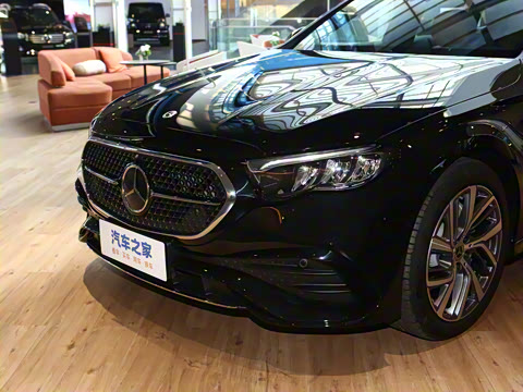 2026�� E 300 L ʱ���˶���