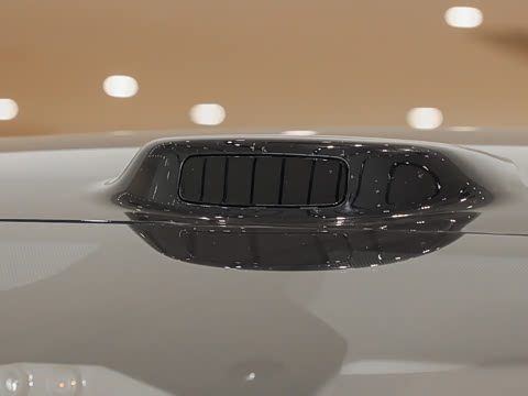 2025�� Ultra ���ܻ��°�