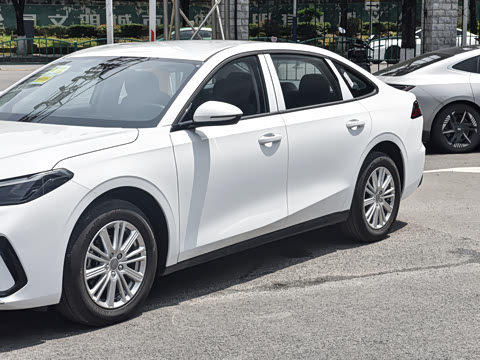 2026�� EV 550km ר�����а�