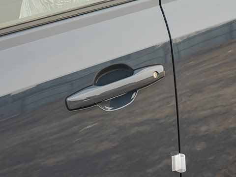 2026�� 2.0L ����������