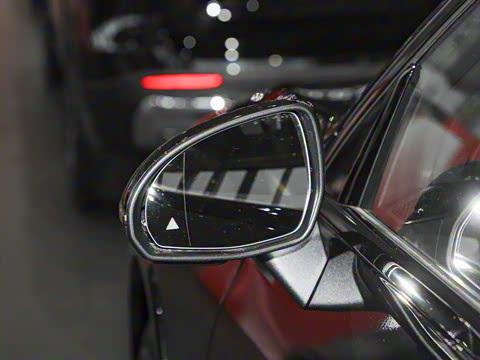 2026�� GLC 300 4MATIC ����SUV