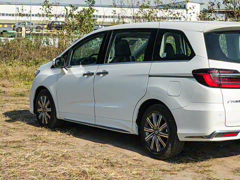 2026�� 2.0L e:HEV ��������