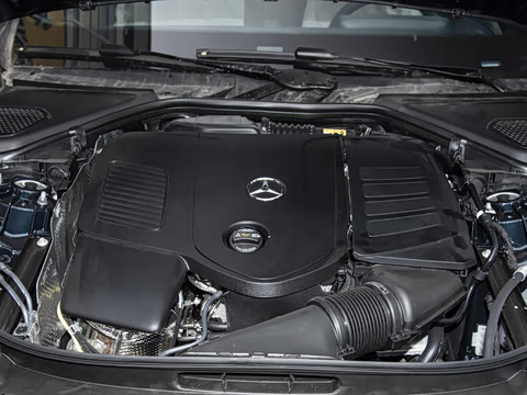 2026�� E 300 L ������