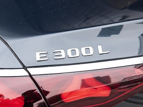 2026�� E 300 L ������