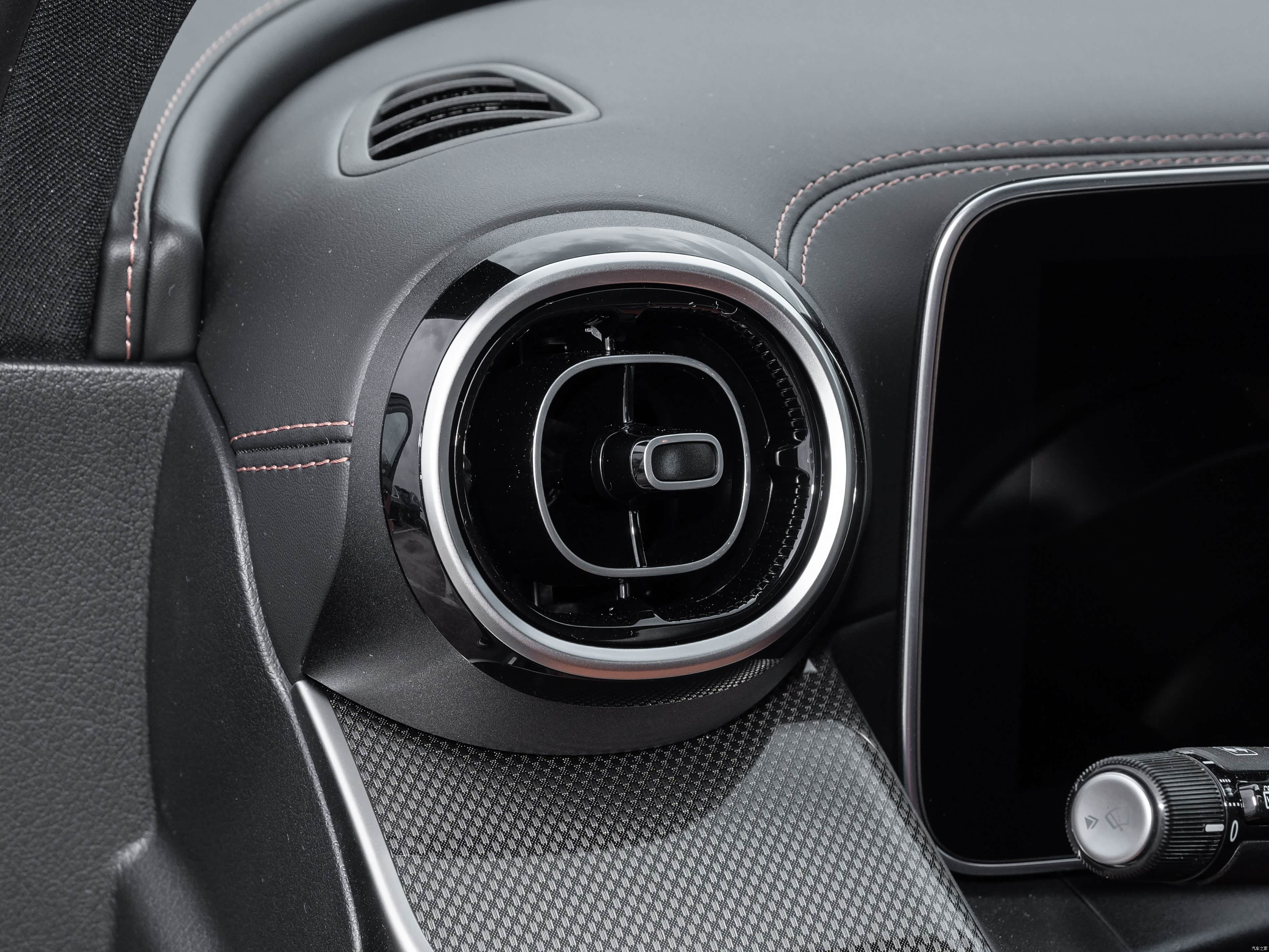 Mercedes-Benz GLC, миниатюра 15