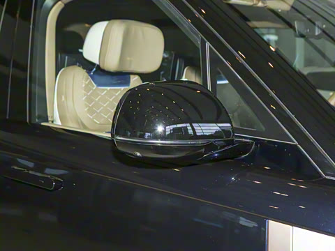 2024�� 4.4 V8 SV���ٴ����ӳ��� 4��