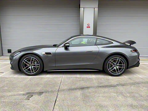 2026�� AMG GT 50 