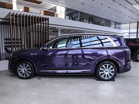 2025�� ���� Ultra�� 53.4kWh 5���� (192�߼����״