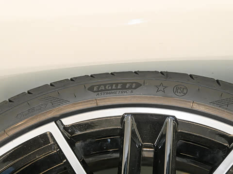 2022�� 840i ˫�Ž��ܳ� M�˶���װ