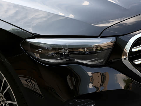 2026�� �Ŀ� E 300 L �����