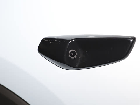 2026�� DM-i 220KM׿Խ��