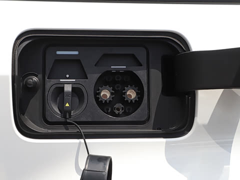 2025�� 401���а�