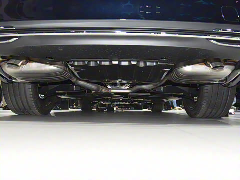 2026�� E 300 L �����