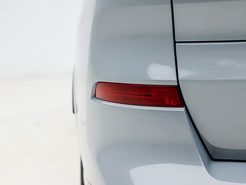 2024�� xDrive40i ������M�˶���װ