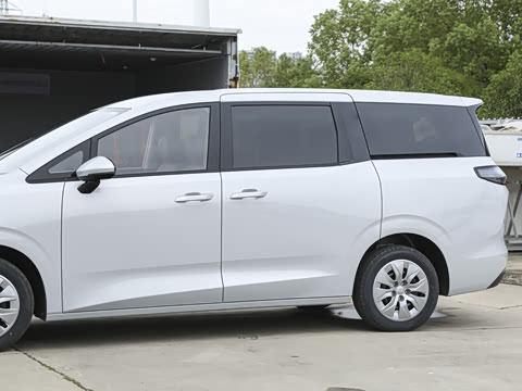 2025�� 1.5T 6MT ������