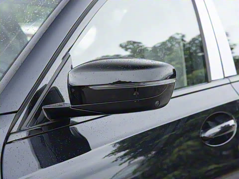 2026�� eDrive 40 L ��ҹ�˶���װ