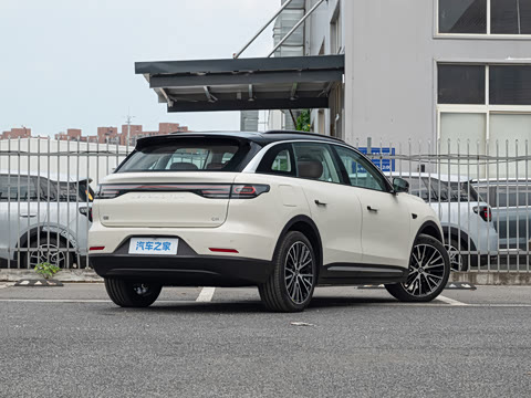 2027�� ���� 640������