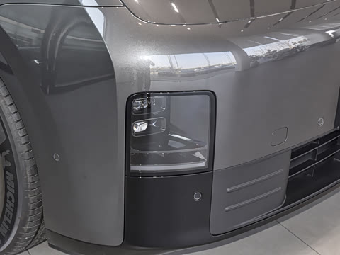 2025�� Ultra ���ܻ��°�