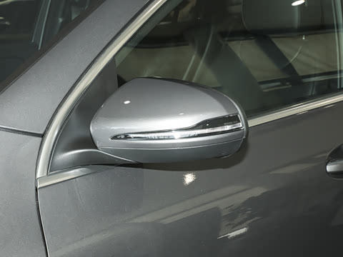 2025�� �Ŀ� GLA 220