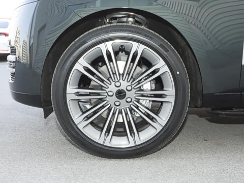 2026�� 3.0 L6 400PS AB�����