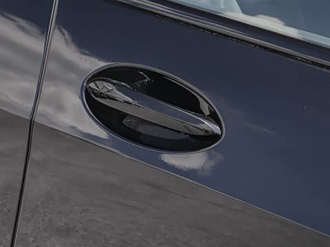 2025�� xDrive 30Li ������M�˶���ҹ��װ