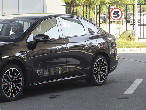 2025�� 550������