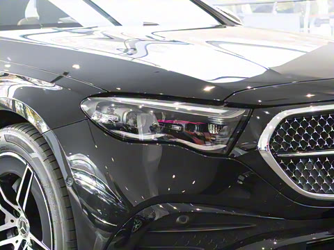 2026�� E 300 ʱ�����˶���